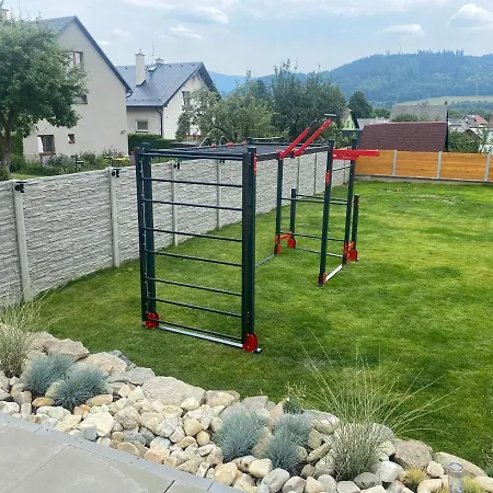 아파트 Kosmonautka - *